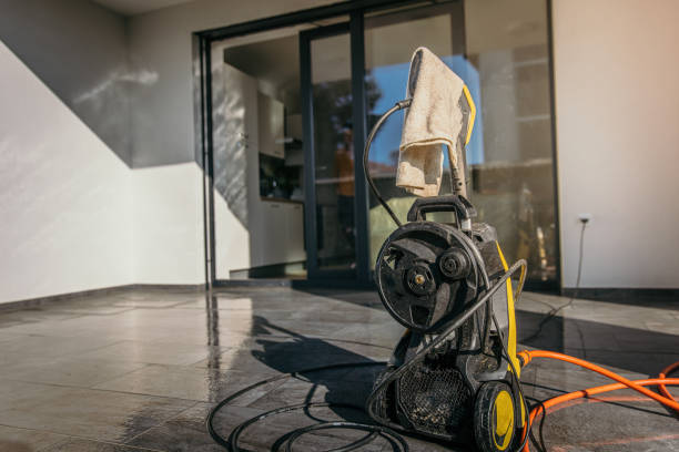 Best Driveway Pressure Washing  in Warrensville Heights, OH